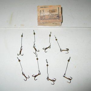 Vintage 8 MUSTAD TREBLE ROUND HOOKS #8 Made in Norway #35647 w/Original Box O